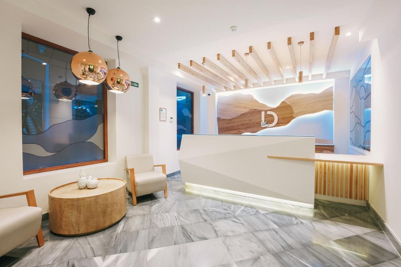 Debambu Atarazanas Aparthotel Malaga Ngoại thất bức ảnh