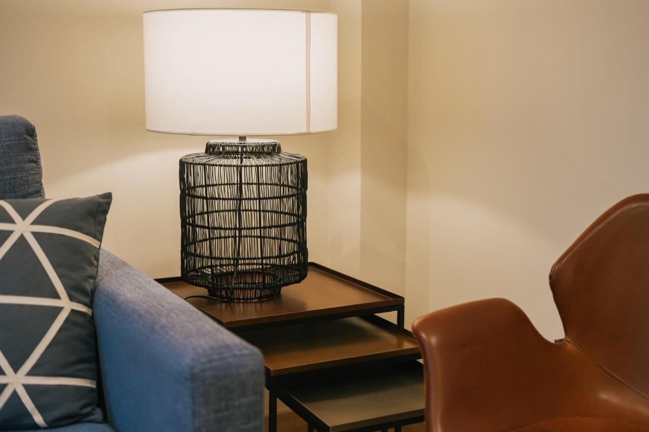 Debambu Atarazanas Aparthotel Malaga Ngoại thất bức ảnh