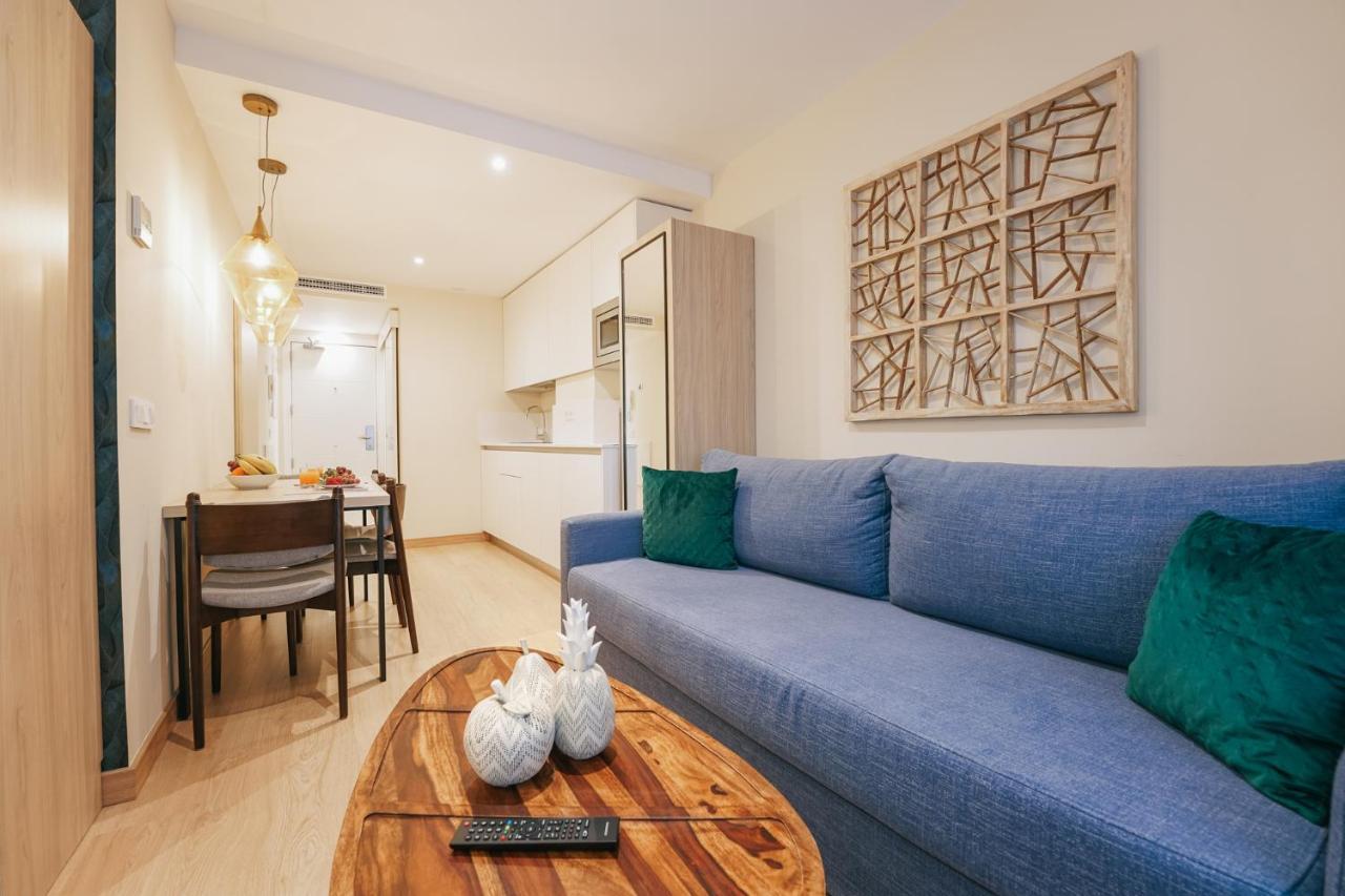 Debambu Atarazanas Aparthotel Malaga Ngoại thất bức ảnh