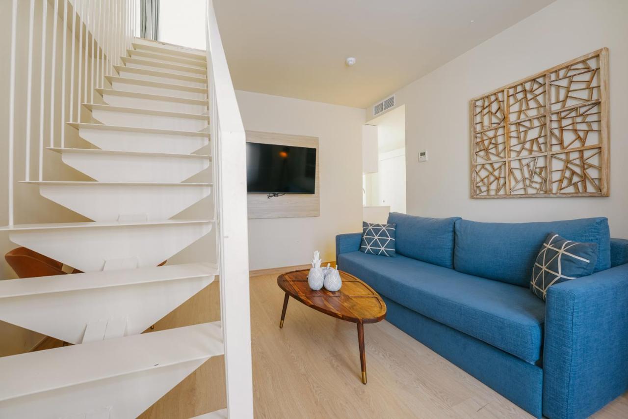 Debambu Atarazanas Aparthotel Malaga Ngoại thất bức ảnh